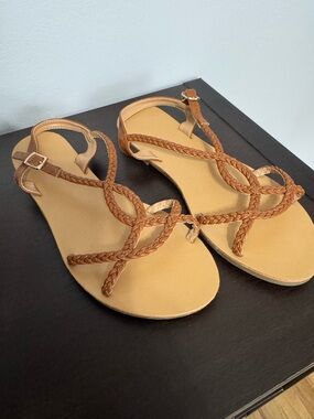 Forever 21 Tan Braided Strap Women’s Sandals - Never Worn